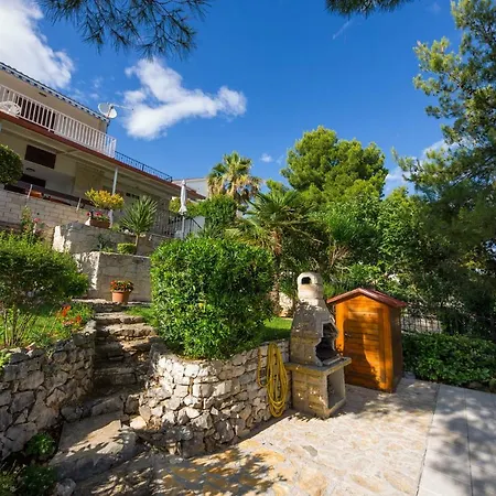 Mateo Appartamento Traù